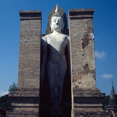 Standing Buddha, Wat Mahathat